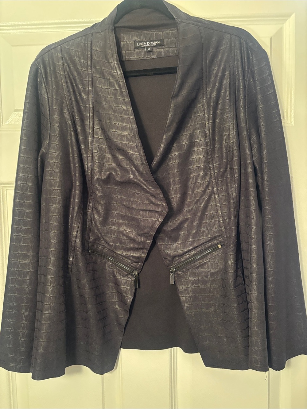 Linea Donati Black Textured Cropped Blazer